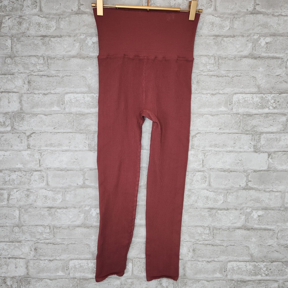 Free People Movement Leggings Dusty Rose Ribbed High Rise Cropped Size M/L